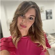 Insegnante inglese ai bambini di scuola primaria e secondaria